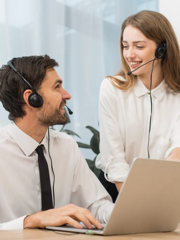 people-working-call-center